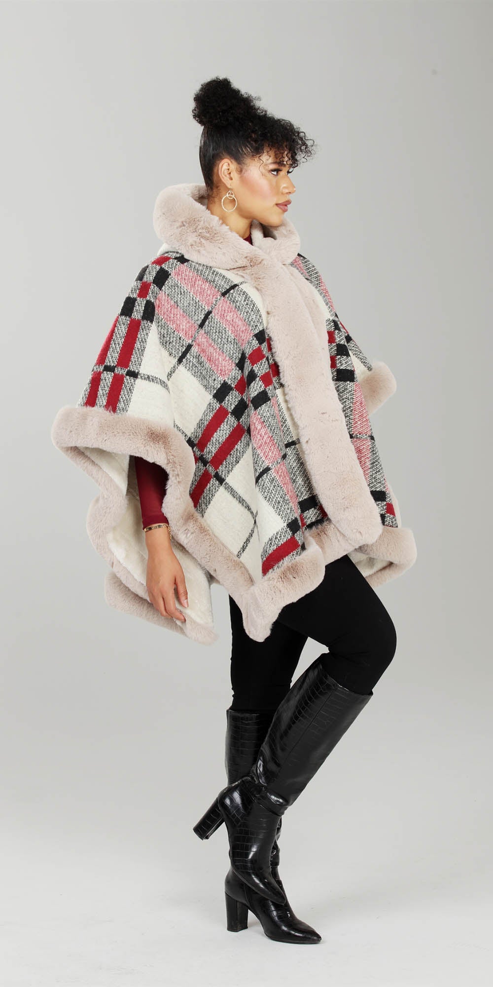 Luxe Moda LM239 Faux Fur Trim Print Cape