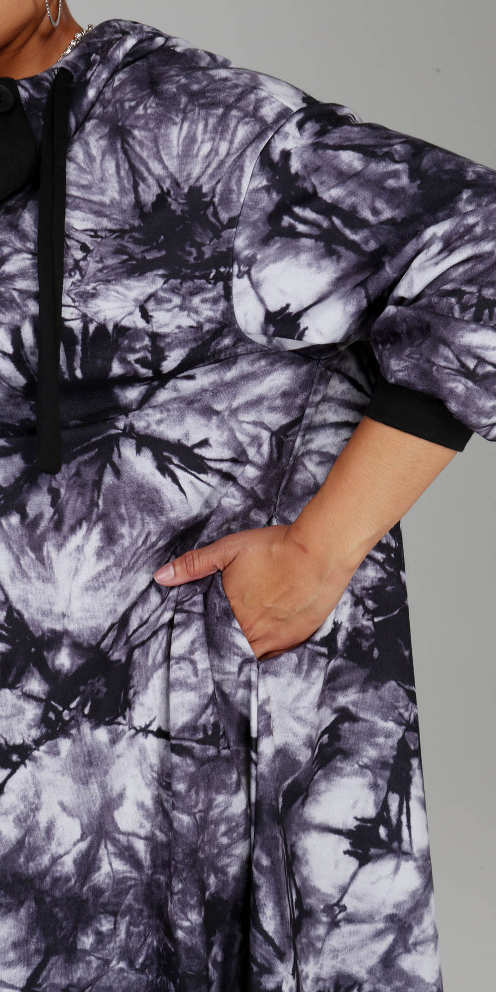 Luxe Moda - LM214 - Black Grey - Hooded Knit Tie-dye Coat