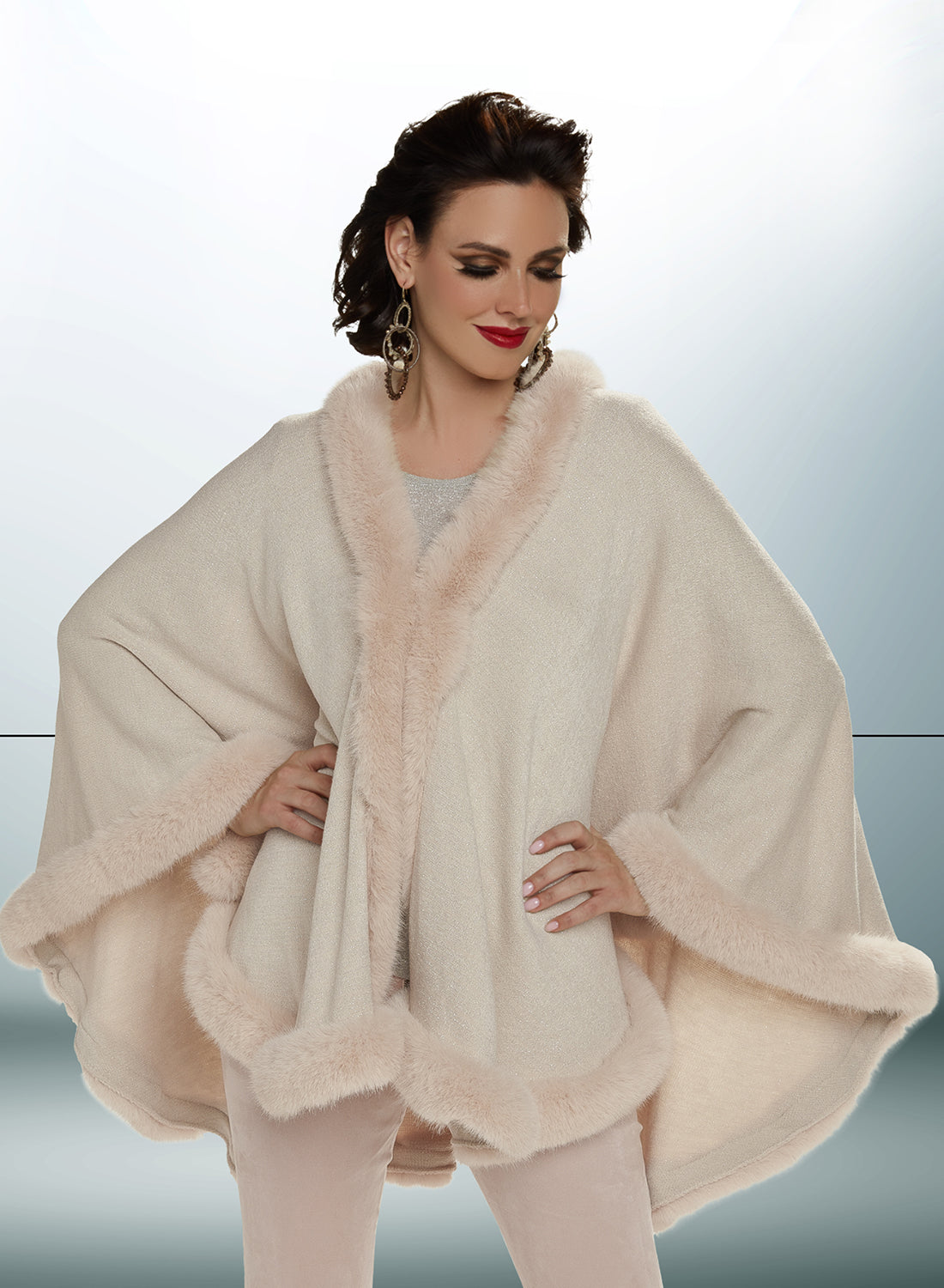 Love The Queen 17406 - Knit cape with Lurex and Faux Fur Trimming
