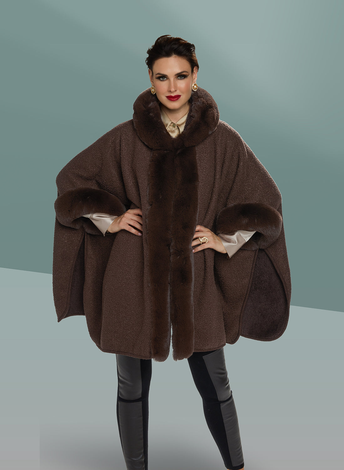 Love The Queen 17407 - Brown Knit cape with Faux Fur Trimming