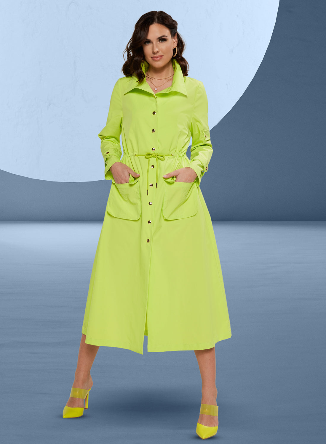 Love The Queen 17473 - Novelty Fabric Coat with Gold Trims